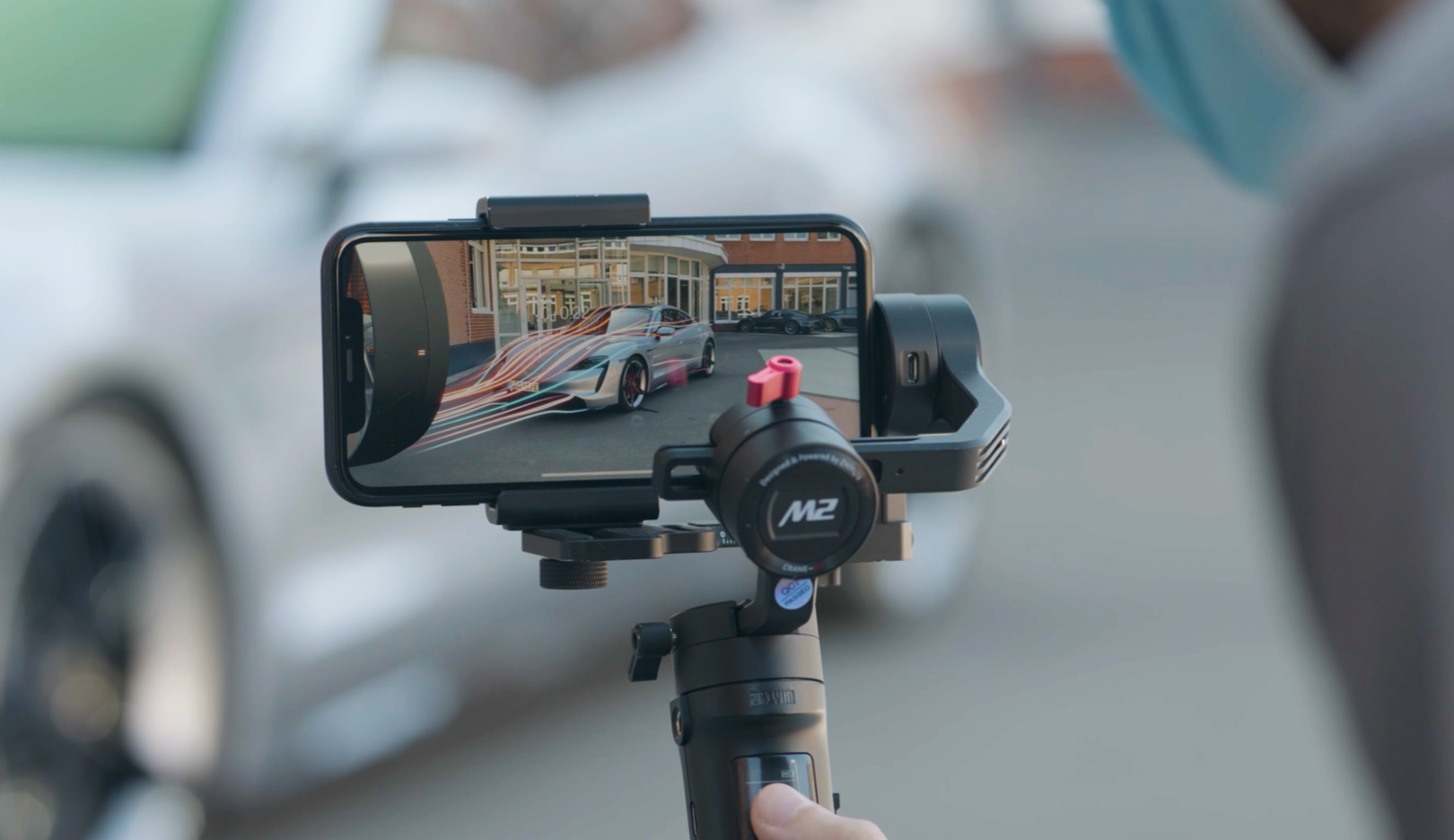 Bajo la piel del Taycan con una aplicaci&oacute;n de realidad aumentada