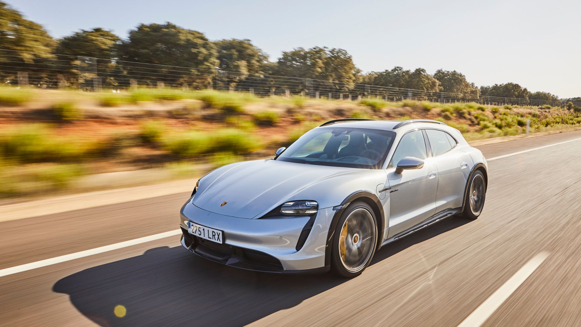 Porsche Taycan Turbo S Cross Turismo, ruta Madrid - Lisboa / Oporto - Madrid, 2021, Porsche Ib&eacute;rica