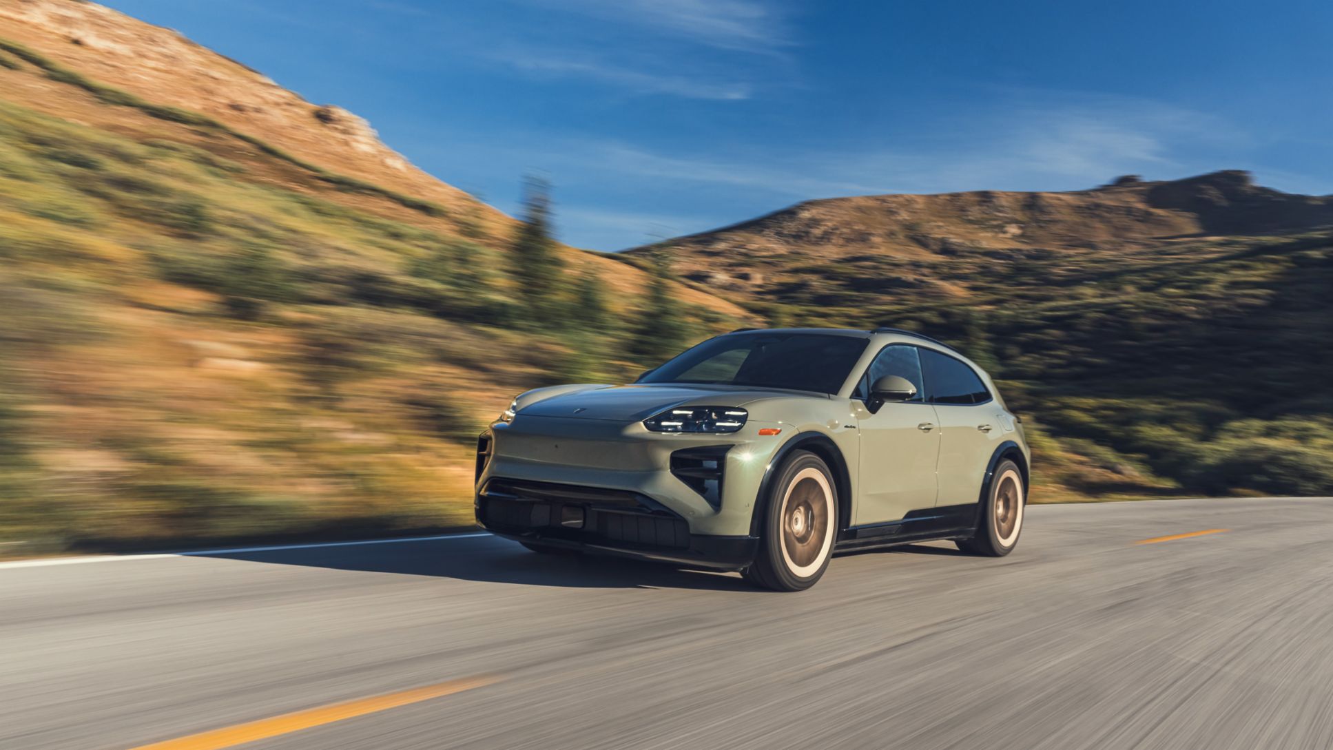 Monteverde Metallic Cayenne Turbo Electric -- Colorado 2026