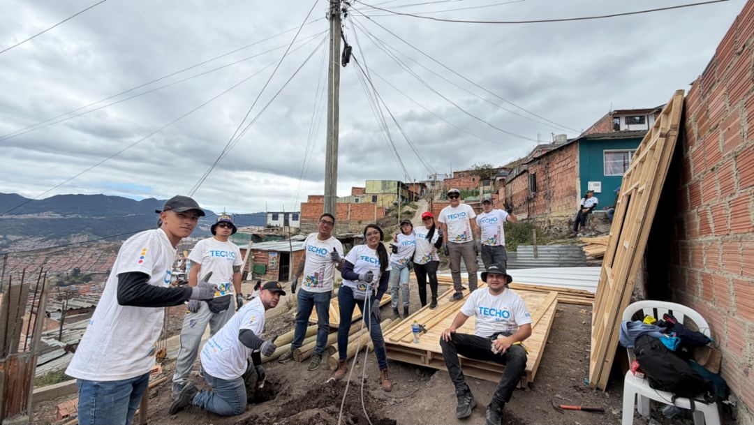 Porsche Latin America anuncia donativo adicional a TECHO para la reconstrucci&oacute;n en Colombia