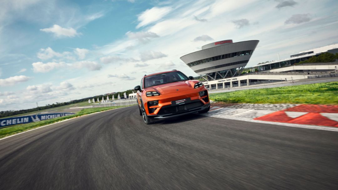 Macan Turbo Electric, Porsche Experience Center Leipzig, 2024, Porsche AG