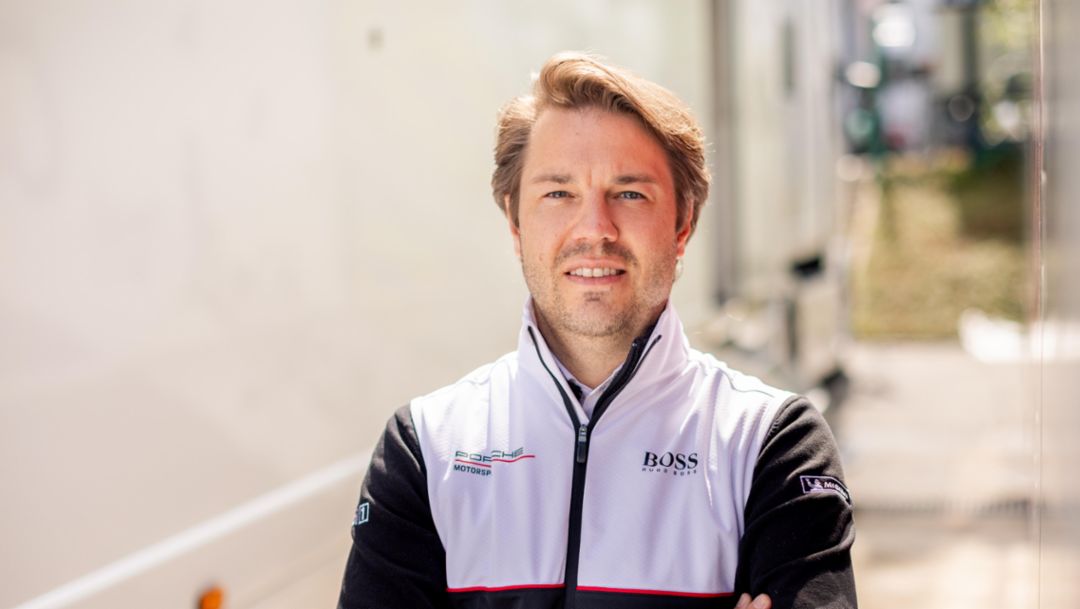 Dominik Gruber est nomm&eacute; Directeur des Ventes de Porsche France