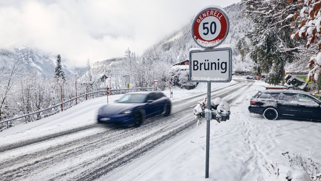 Taycan Turbo Cross Turismo, 2022, Porsche Schweiz AG