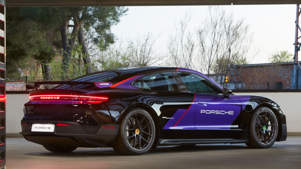 Taycan Turbo GT &ldquo;F&oacute;rmula E World Champion&rdquo;, 2026, Porsche Ib&eacute;rica