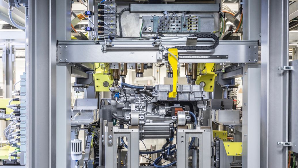 Taycan factory, Stuttgart-Zuffenhausen, 2019, Porsche AG