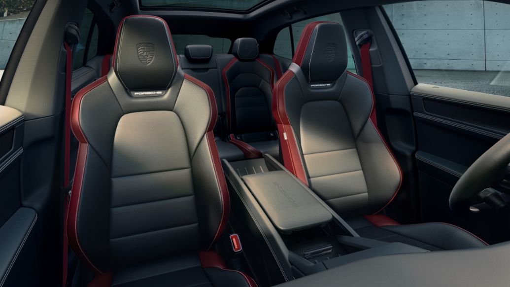 cayenne-electric-interior