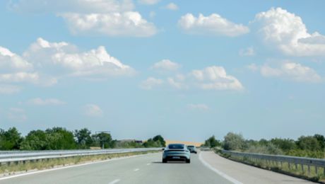 Stuttgart - Estambul en un Taycan