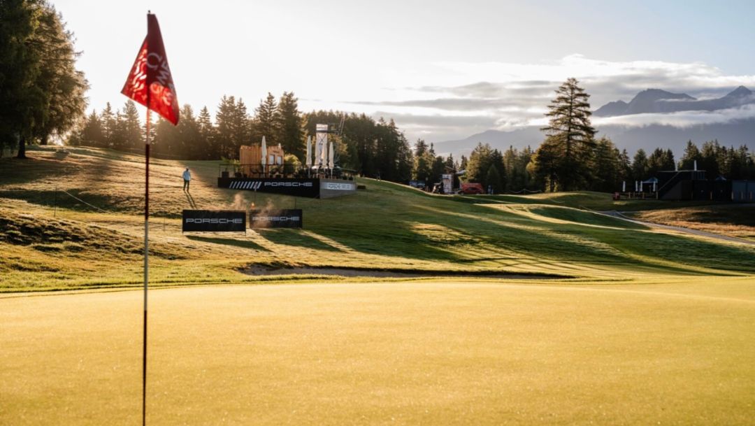 Porsche Schweiz mit vielseitigem Markenerlebnis an den Omega European Masters