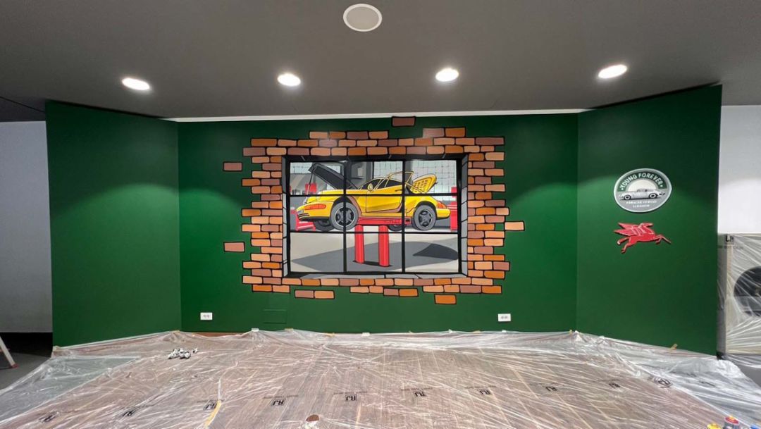 Porsche Centre Lebanon unique classic corner