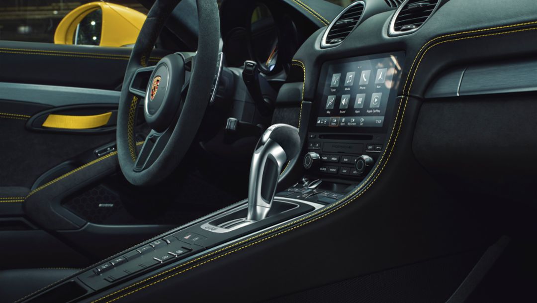 Optional Porsche dual-clutch transmission further improves performance on 718 models with six-cylinder engine