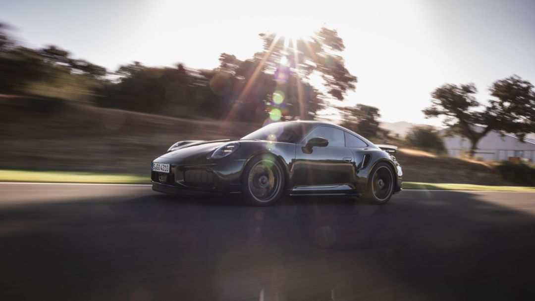 911 Turbo S Coupé, Oak Green Metallic Neo 