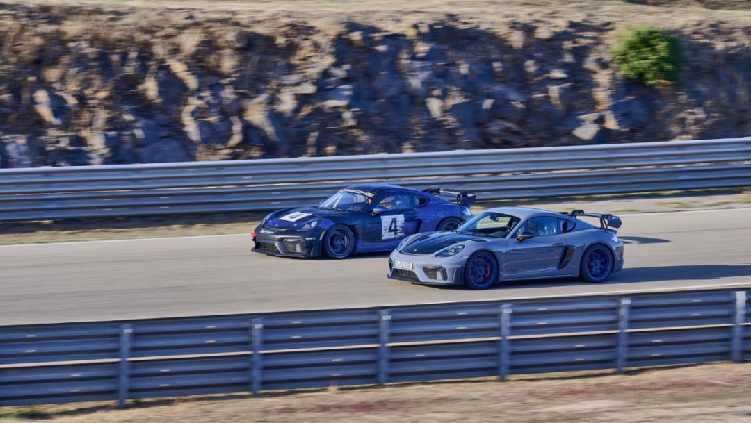 718 Cayman GT4 RS and 718 Cayman GT4 RS Clubsport