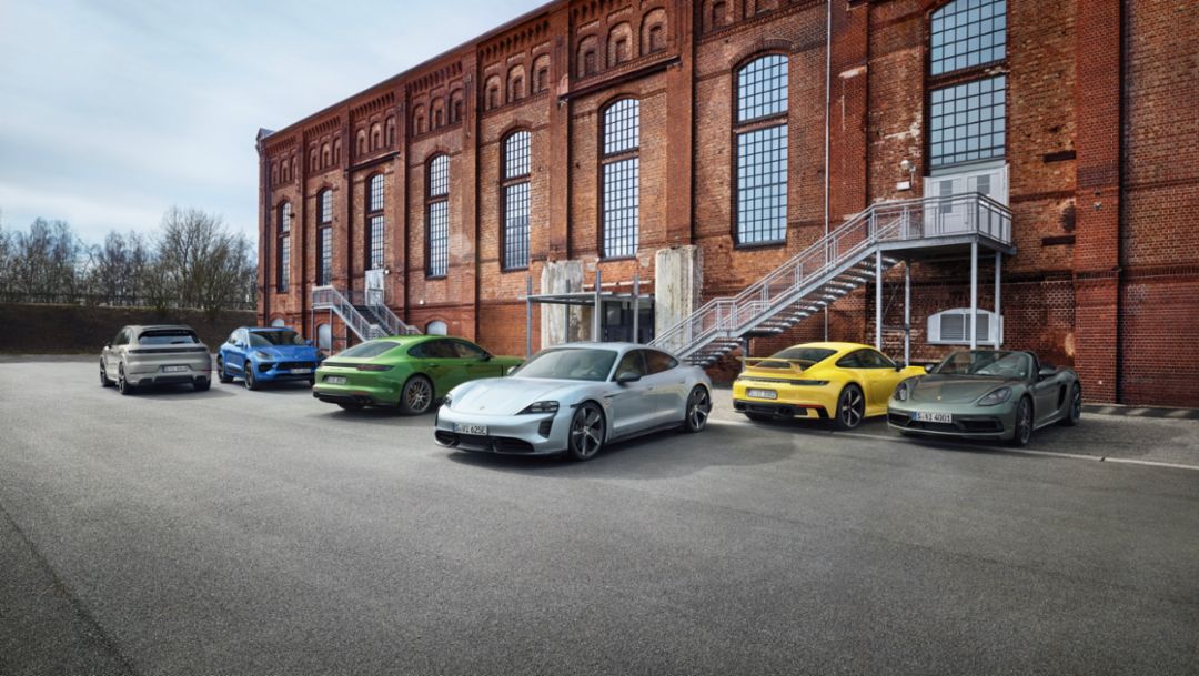 Porsche dodalo zákazníkům za prvních devět měsíců 242 722 vozidel