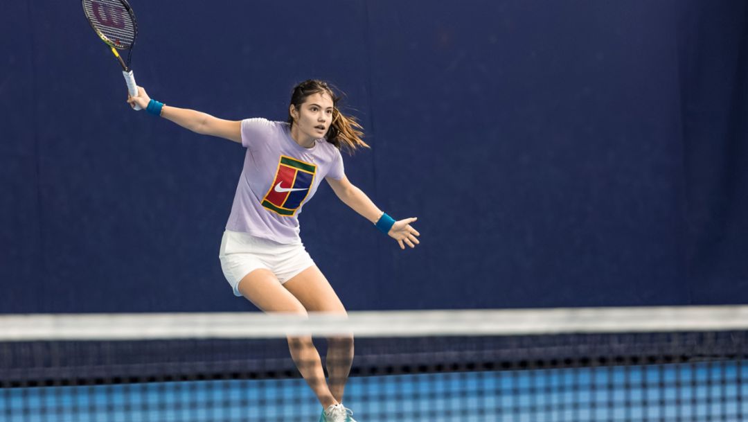Porsche Brand Ambassador Emma Raducanu: “I really missed playing tennis”