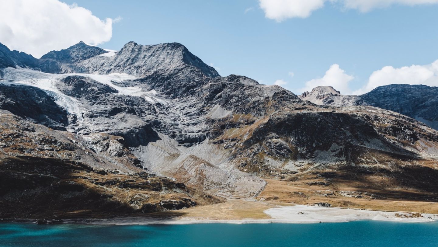 Swiss Roads, 2024, Porsche Schweiz AG