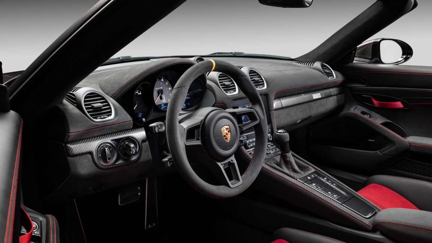 Porsche 718 Spyder RS