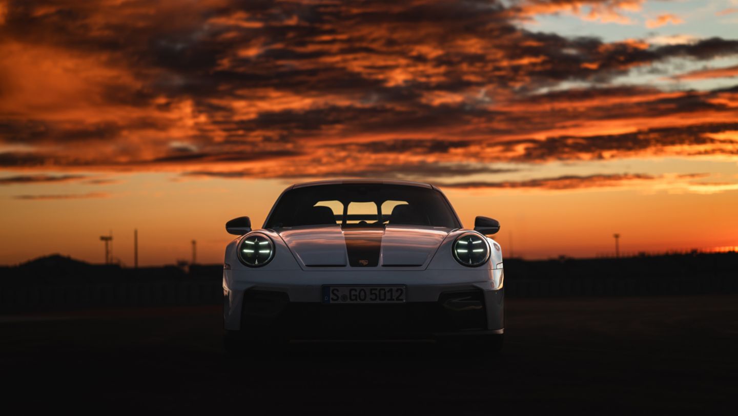 911 GT3 White with Weissach Package