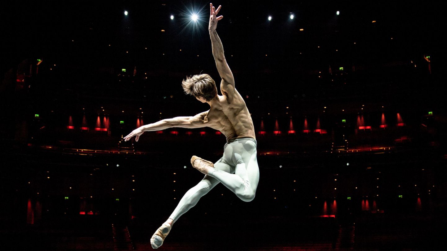 Friedemann Vogel, ballet dancer, Stuttgart, 2019, Porsche AG