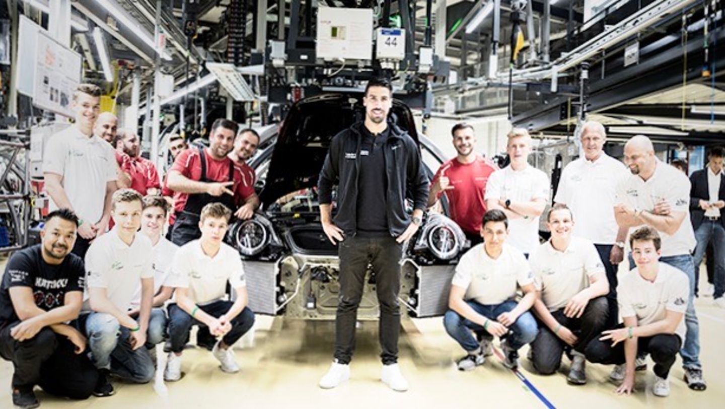 Sami Khedira, 2021, Porsche AG