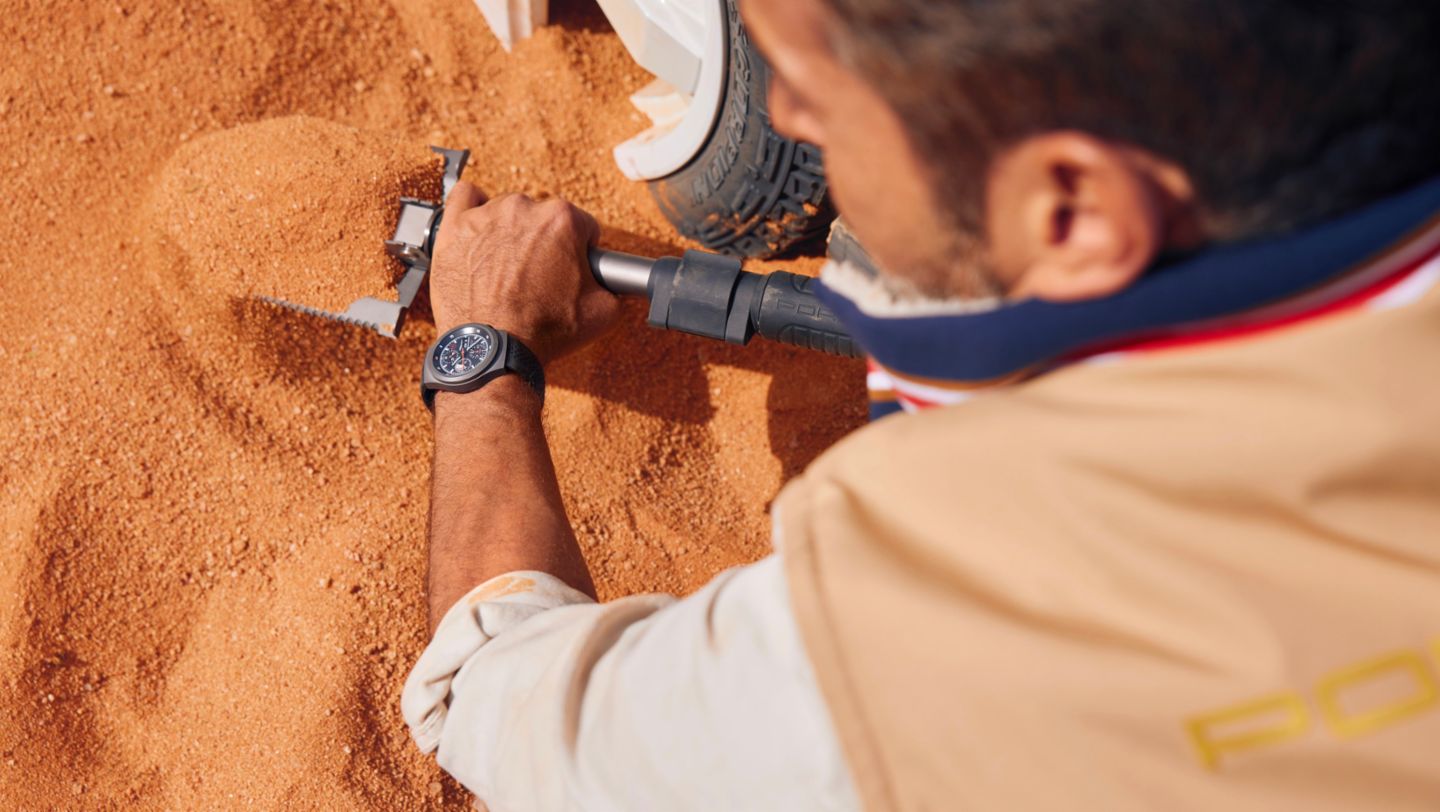 Porsche Design Chronograph 1 ‒ 911 Dakar, 2022, Porsche AG