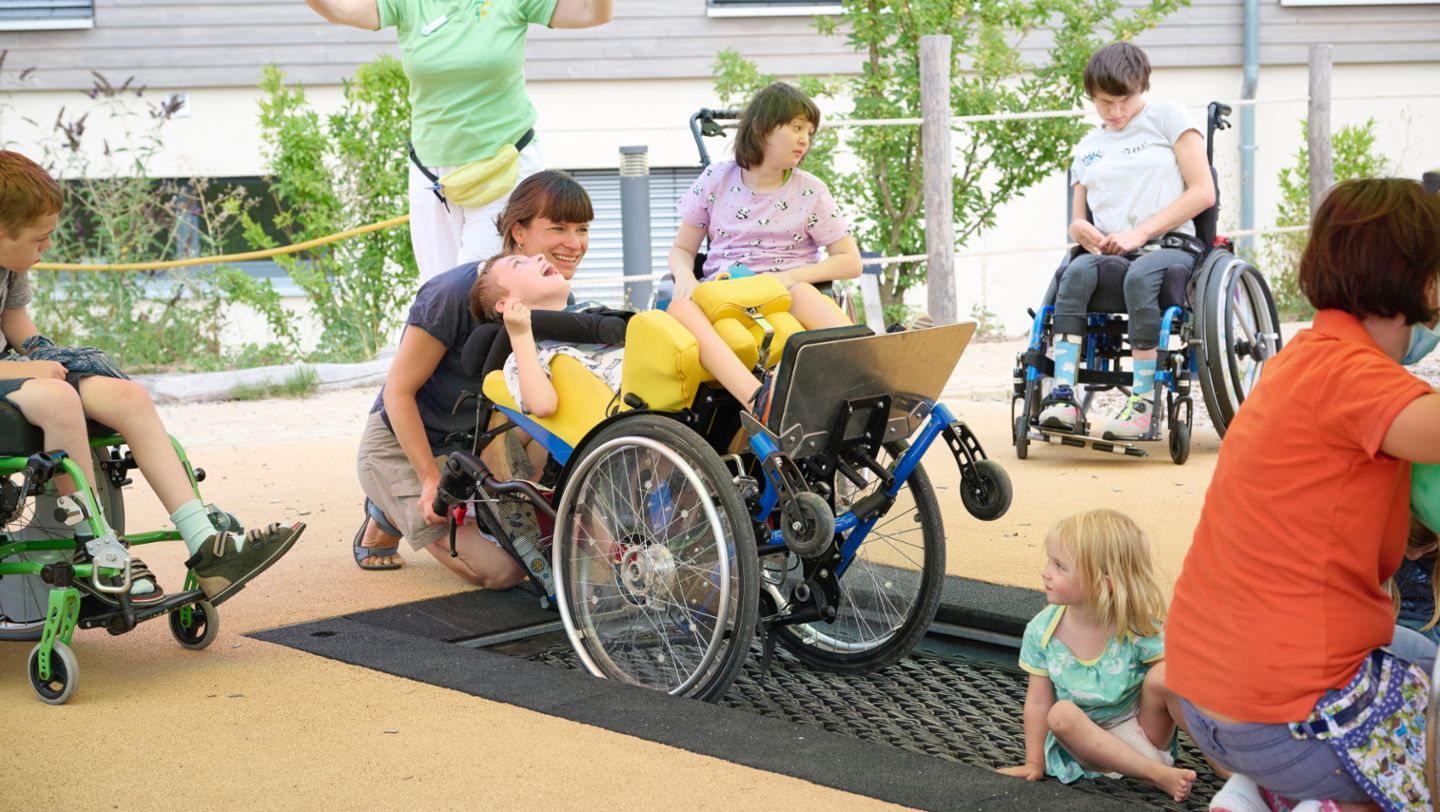 Ferry Porsche Foundation, 2023, Porsche AG