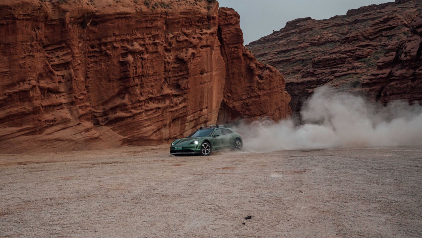 Taycan 4 Cross Turismo, Altitude Challenge, China, 2023, Porsche AG