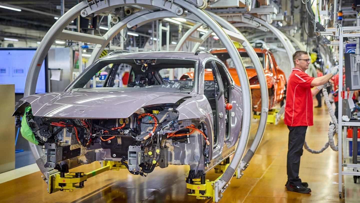 Assembly, Porsche plant Leipzig, 2024, Porsche AG