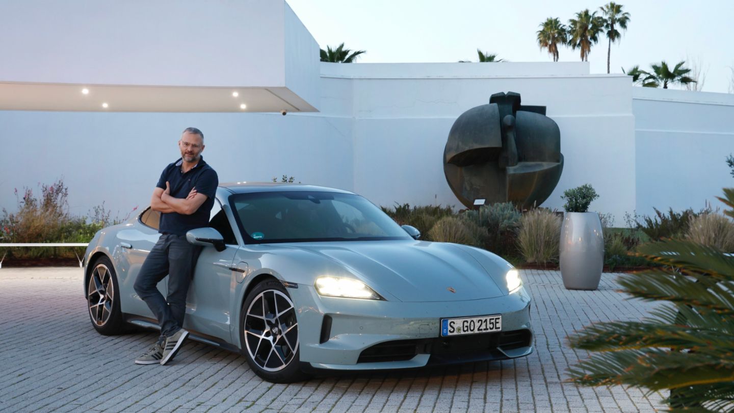 Ruta Stuttgart - Sevilla, Porsche Taycan, 2024, Porsche AG